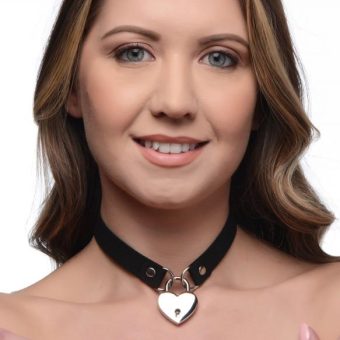 Lock-it Heart Choker